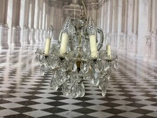 DECKENLEUCHTER AUS GLAS MIT