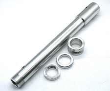 Ducati Monster 796 1100  Achse