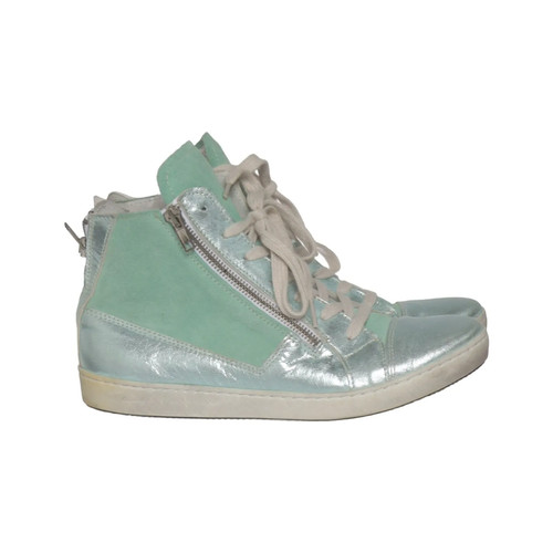 Post xchange sneaker - post, xchange,