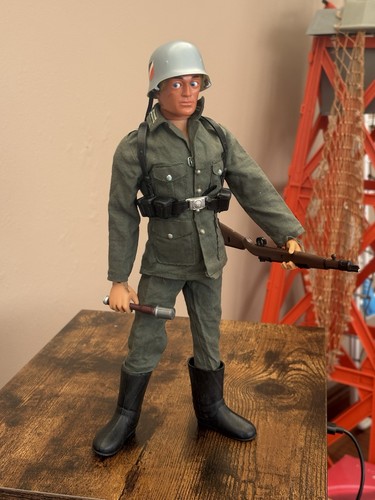 Vintage action man last - action,