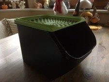 Tupperwarel Zwiebel Lager 5,5