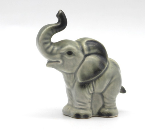 Porzellanfigur kleiner elefant - kleiner,
