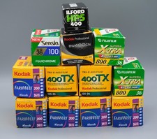 12 Filme - 11x Kleinbild, 1x