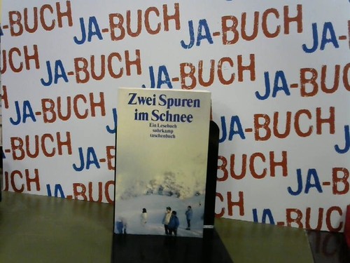 Zwei spuren schnee - im,