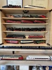 Modelleisenbahn Märklin H0, 20 Loks und 3 Züge, Schienen für Anlage Mittenwald