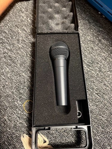 Microphone behringer - microphone,