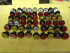 54x Taster Drücker Teile Spielautomat Automat Konvolut Adp Merkur NSM BW