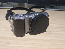 Sony Alpha 5100 24,3MP Digitalkamera - Braun (Nür Gehäuse)