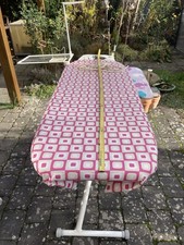 Das perfekte Bügelcenter / Bügelbrett mit Steckdose, Länge 146cm, Höhe variabel