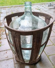 Alte Ballonflasche Weinballon, Gärballon im Metallkorb 25L
