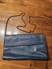 GUESS Damen Umhängetasche Blau-leichte Gebrauchsspuren