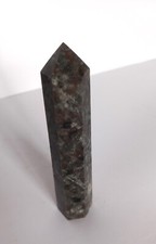 Natürlicher Kristall Yoderit Flammenstein Energiesäule Regenbogenturm Energie