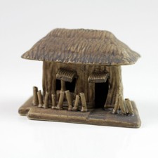 Keramikfigur asiatisches Haus