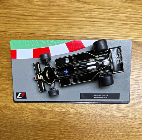 Lotus formel modellauto - 79,