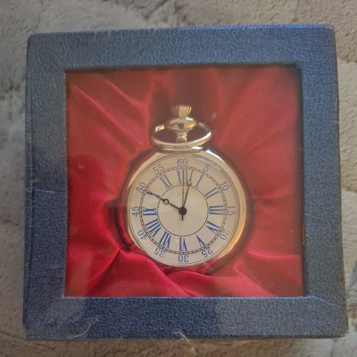 Silberfarbene taschenuhr - silberfarbene,