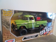 1 : 24 Chevrolet Chevy Apache