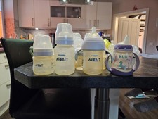 Konvolut Nuckelflaschen Avent und Nuk Babyflaschen und Trinkflaschen 