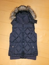 ESPRIT Daunen Weste schwarz Gr. 34 S Kapuze Fake Fur