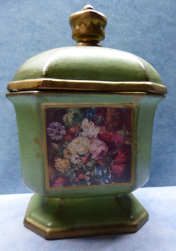25169 schöne deckelvase - schöne,