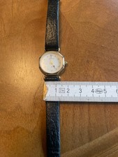 „Adora“ Quarzuhr aus Nachlass 