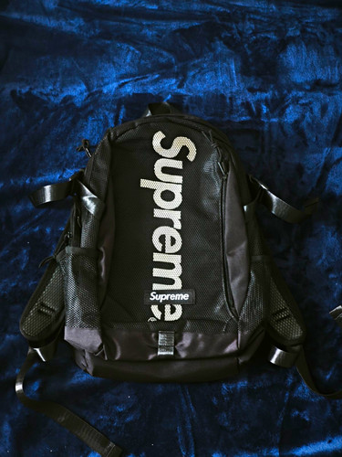 Supreme rucksack schwarz aus - supreme,