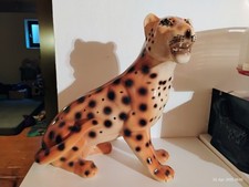 Gartenfigur aus Keramik/Porzellan -"Leopard" - Groß.