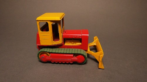 Case tractor bulldozer - case,