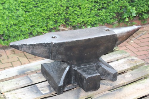 Großer hufschmied - großer,