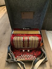 Akkordeon Hohner Club III M