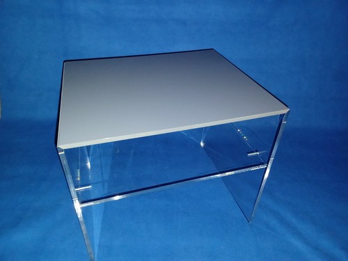Beistelltisch aus acrylglas - acrylglas,