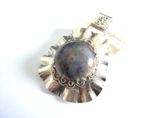 Großer Art Deco Anhänger