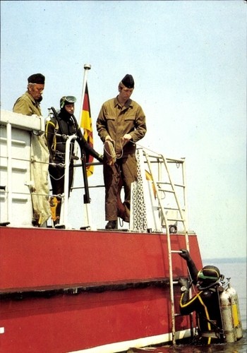 Aus der arbeit - aus,