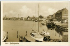 Foto-AK LEER Hafenpartie, Boote, Lagerhaus 30er