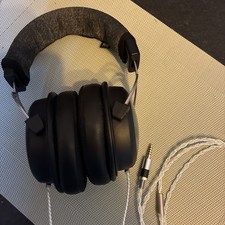 Beyerdynamic T5P Kopfhörer, 2. Generation-neues Kabel, Neues KopfBand & Pads