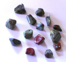 Lot Drachenblut Gestein Afrika poliert? (Y118) Schau Mal ! Kiste dazu ?