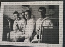 Polen Krakau Lazarett Krankenhaus Bier Zigarette A025-78