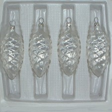 Tannenzapfen Eislack weiß