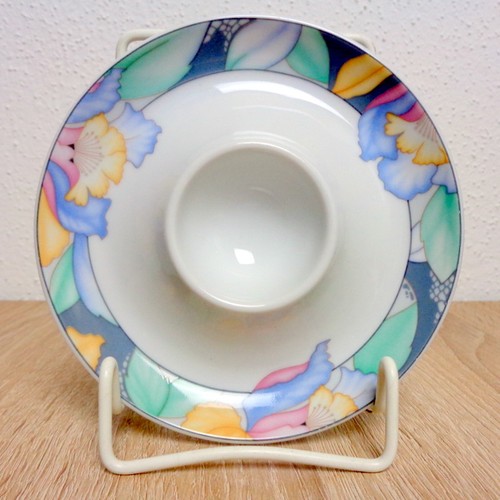 Eierbecher mit ablage - eierbecher,