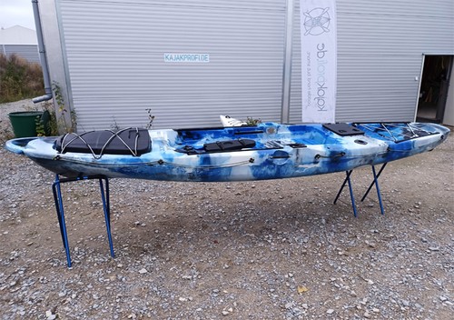 Galaxy kayaks supernova alt - galaxy,