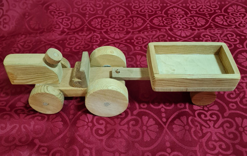 Holzspielzeug traktor mit - *,