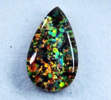 10 Kt Mehrfarbiger Opal