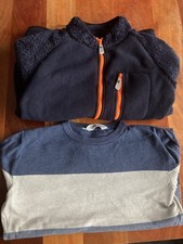 1 super Kuscheljacke  und 1 Pullover (134/140)
