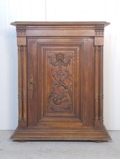 KM 548 Antike Kommode