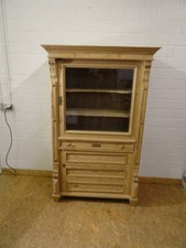 Vitrinenschrank um 1890