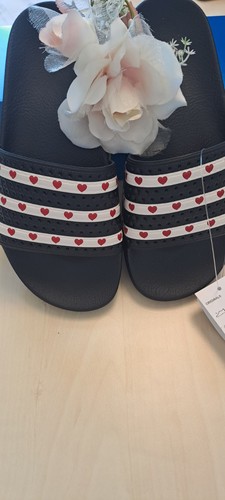 Adidas adiletten - ❤️,