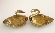 2 Figuren Aschenbecher Schwan