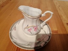 Untertassen KUN-LUN China Porzellan Milchkanne Iris Blüten