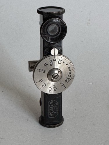 #31330-Leica