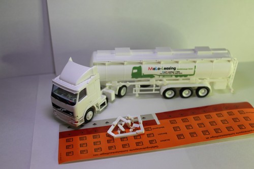 Awm volvo tank auflieger - volvo,