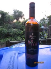 Freixenet1861 "Mia" feminine Weinmarke Gloria Collell span Weinflasche 2014 leer